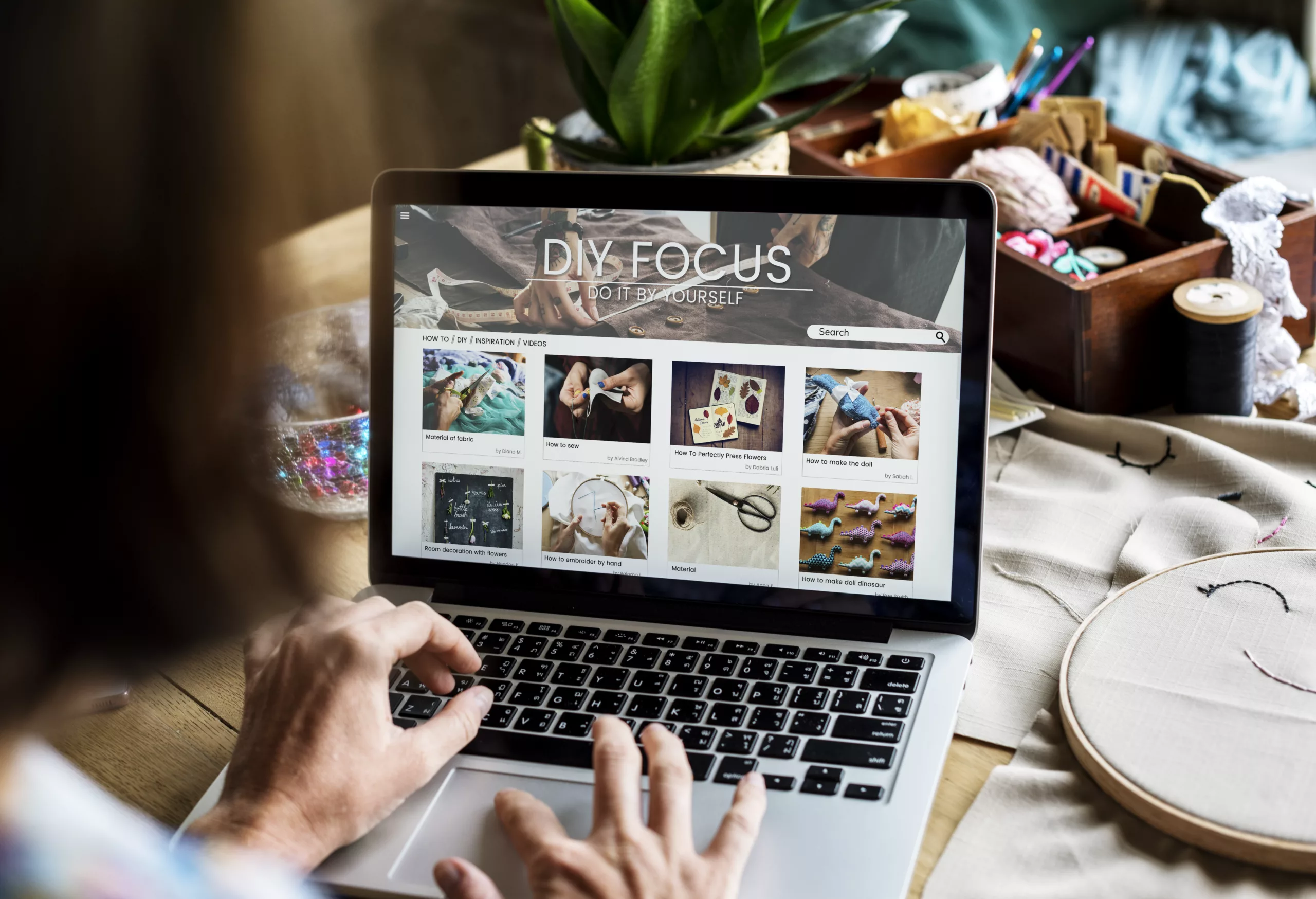 Creare site de prezentare in 2024